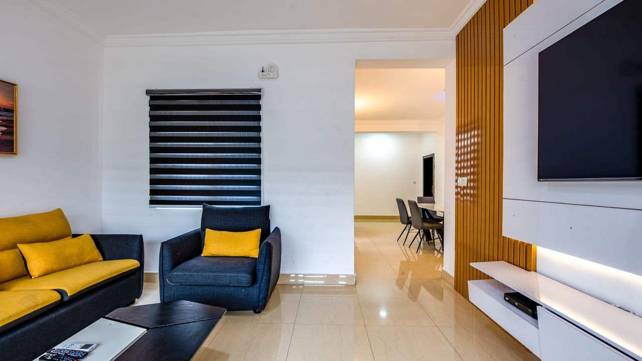Four-Bedroom Apartment image 2