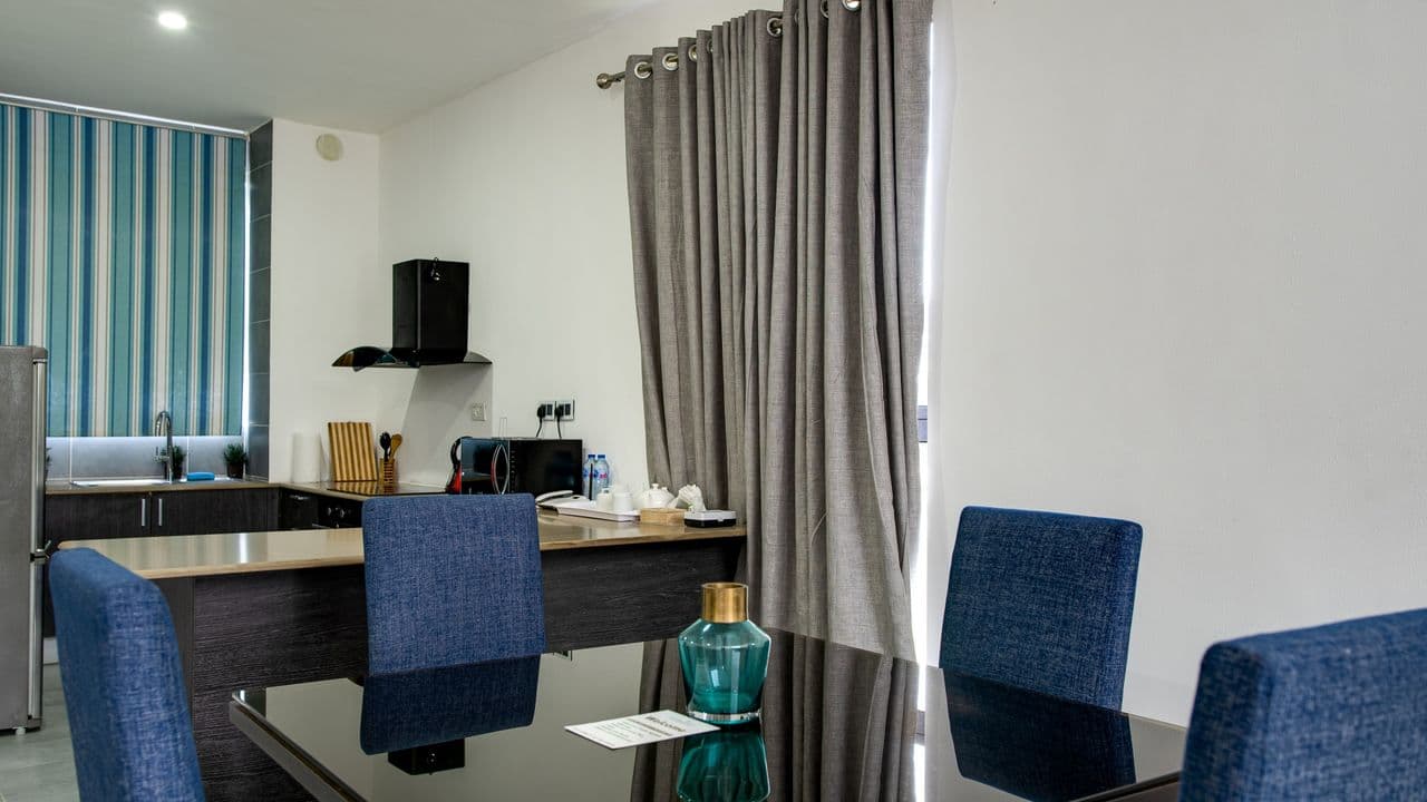 One-Bedroom Duplex (Loft) image 6